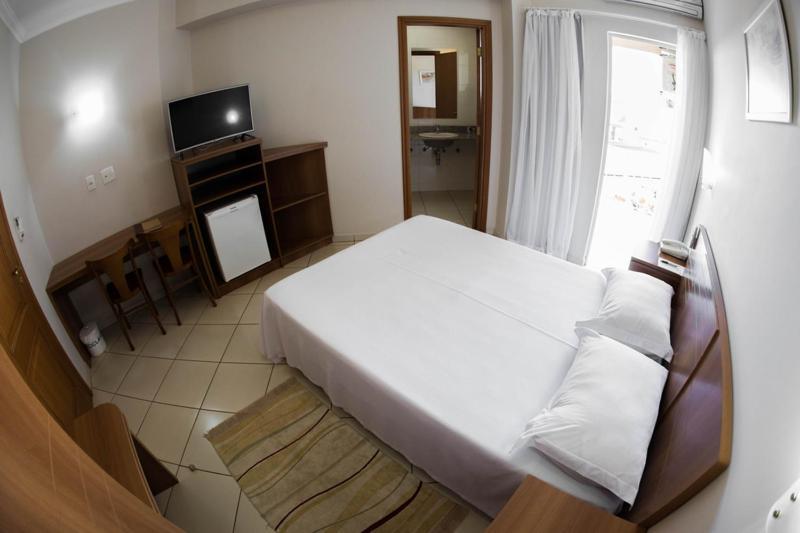 Hotel Itagy Tibagi Buitenkant foto